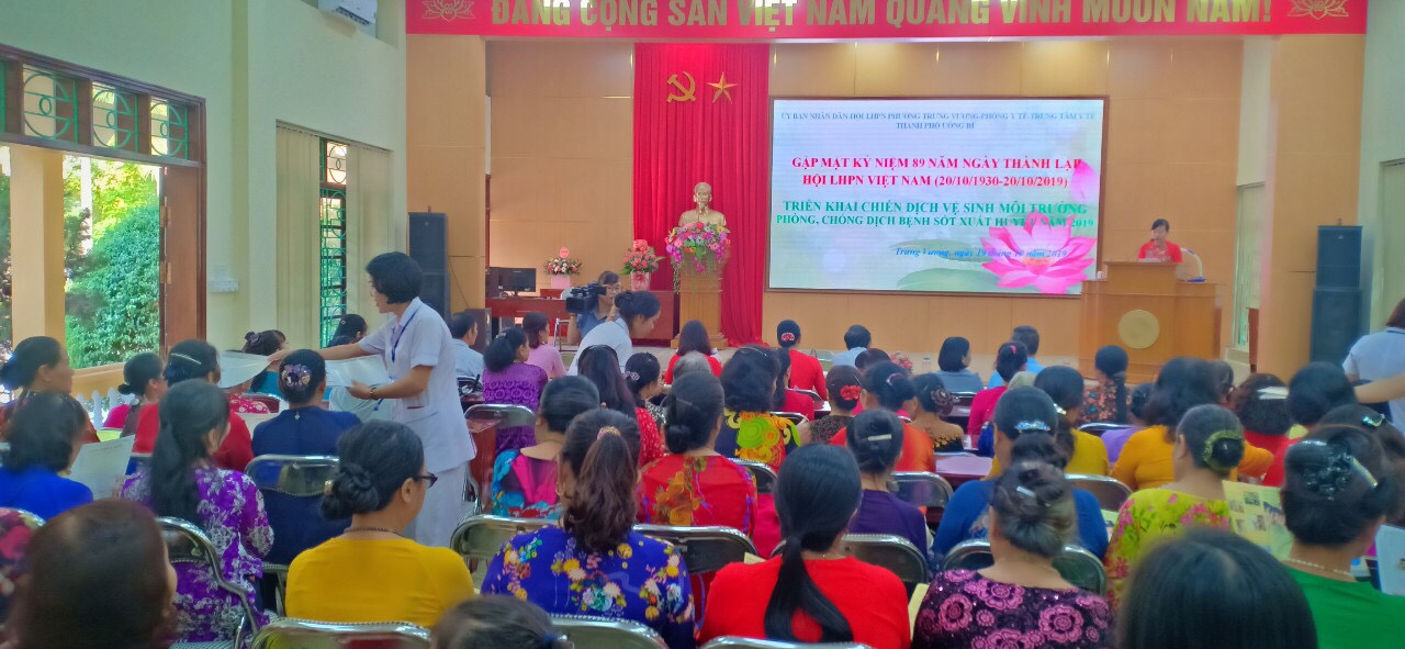 Hưởng ứng lễ phát động triển khai chiến dịch vệ sinh môi trường phòng chống dịch bệnh sốt xuất huyết thành phố Uông Bí năm 2019