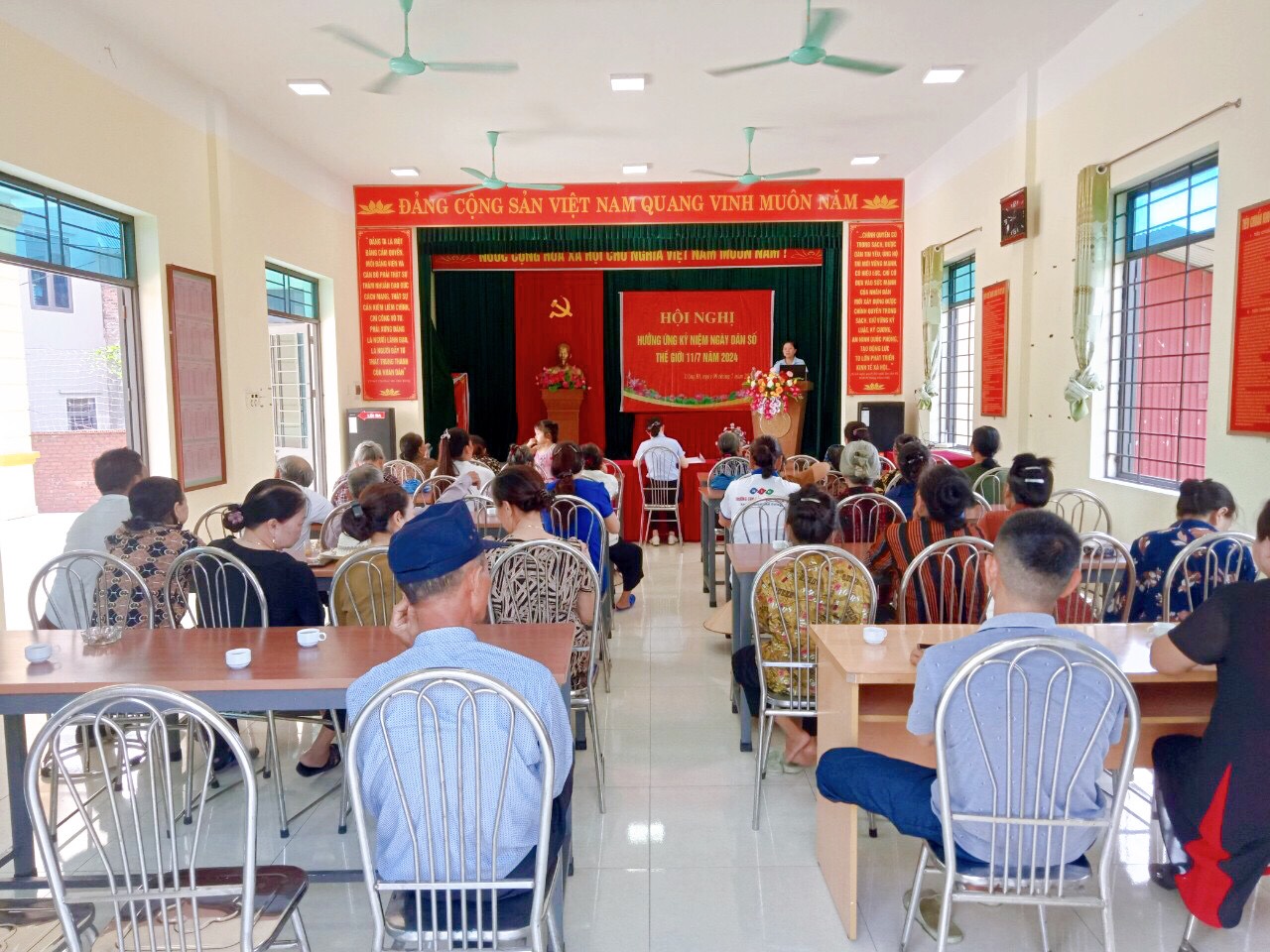 TRUNG TÂM Y TẾ THÀNH PHỐ UÔNG BÍ TỔ CHỨC CÁC HOẠT ĐỘNG TUYÊN TRUYỀN HƯỞNG ỨNG NGÀY DÂN SỐ THẾ GIỚI 11/7